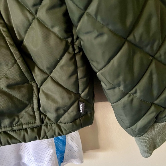 Vans Olive Quilted Jacket - Picture 7 of 8